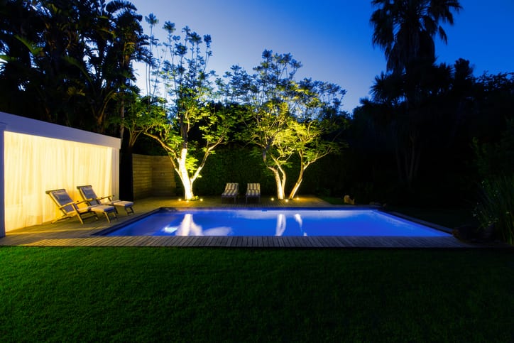 Hire a Residential Electrician for Your Outdoor Landscape Lighting
